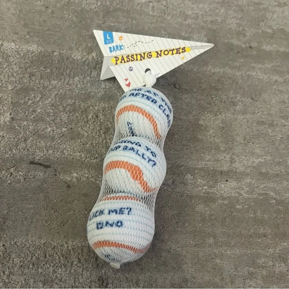 NWT Bark Tennis Balls